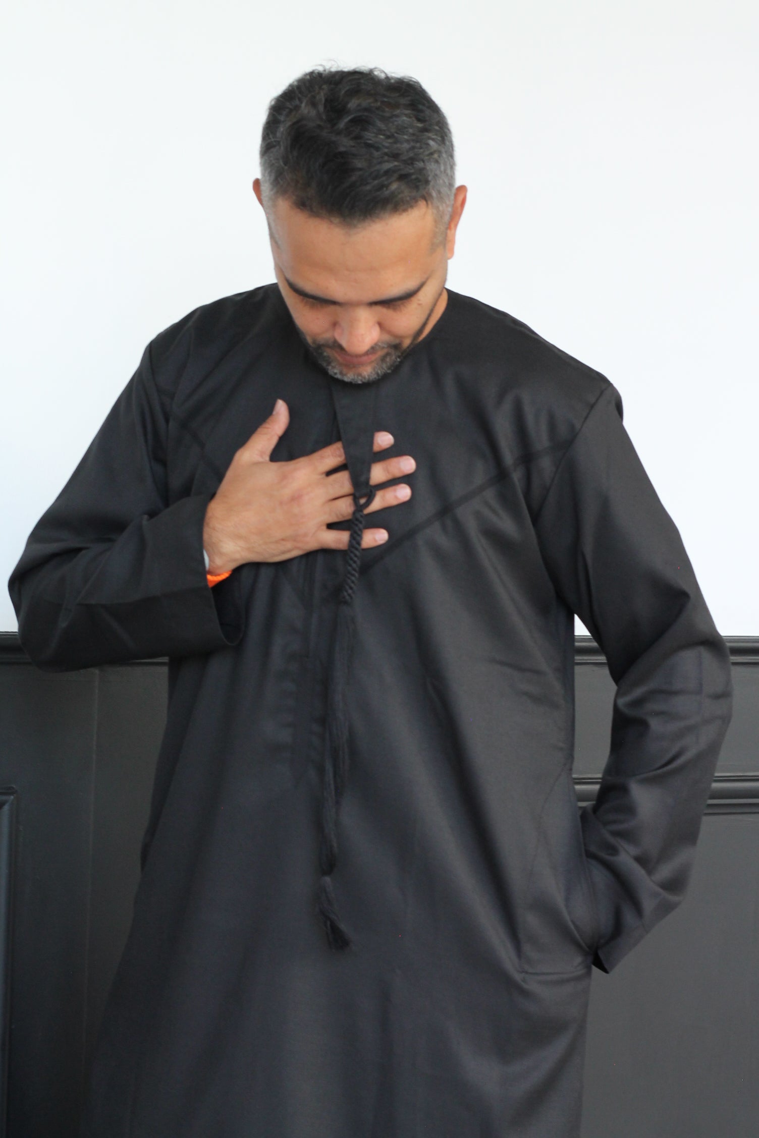 Obsidian Black Deluxe Emirati Thobe